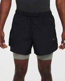 Short Nike Stride Running Division