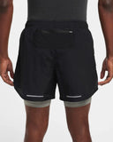 Short Nike Stride Running Division
